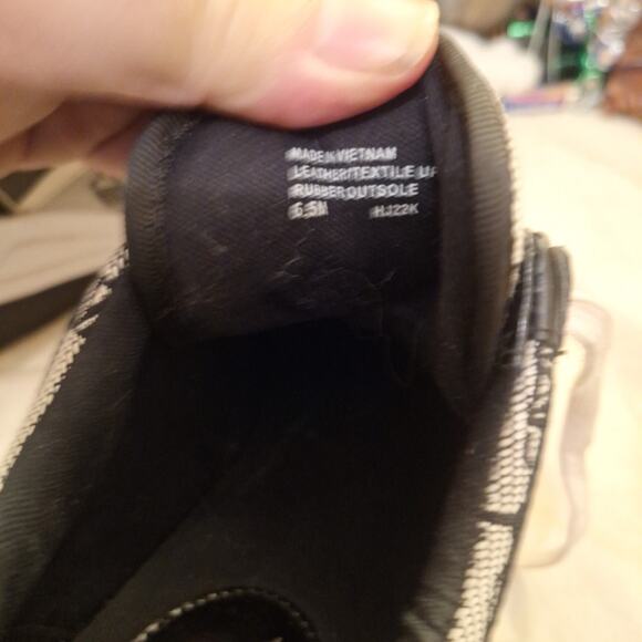 Michael Kors Georgie Trainer Chain Logo Jacquard Wedge Sneakers Black 6.5M - Picture 6 of 7